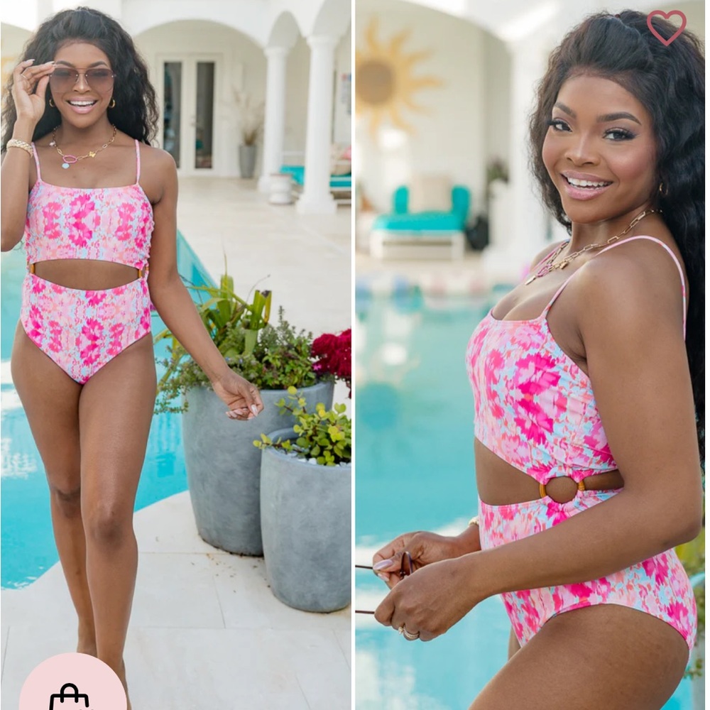 ☀️SALE☀️PINK LILY cutout one piece